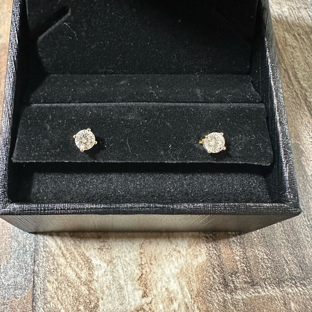 Gold Stud Earrings - Picture 2 of 7
